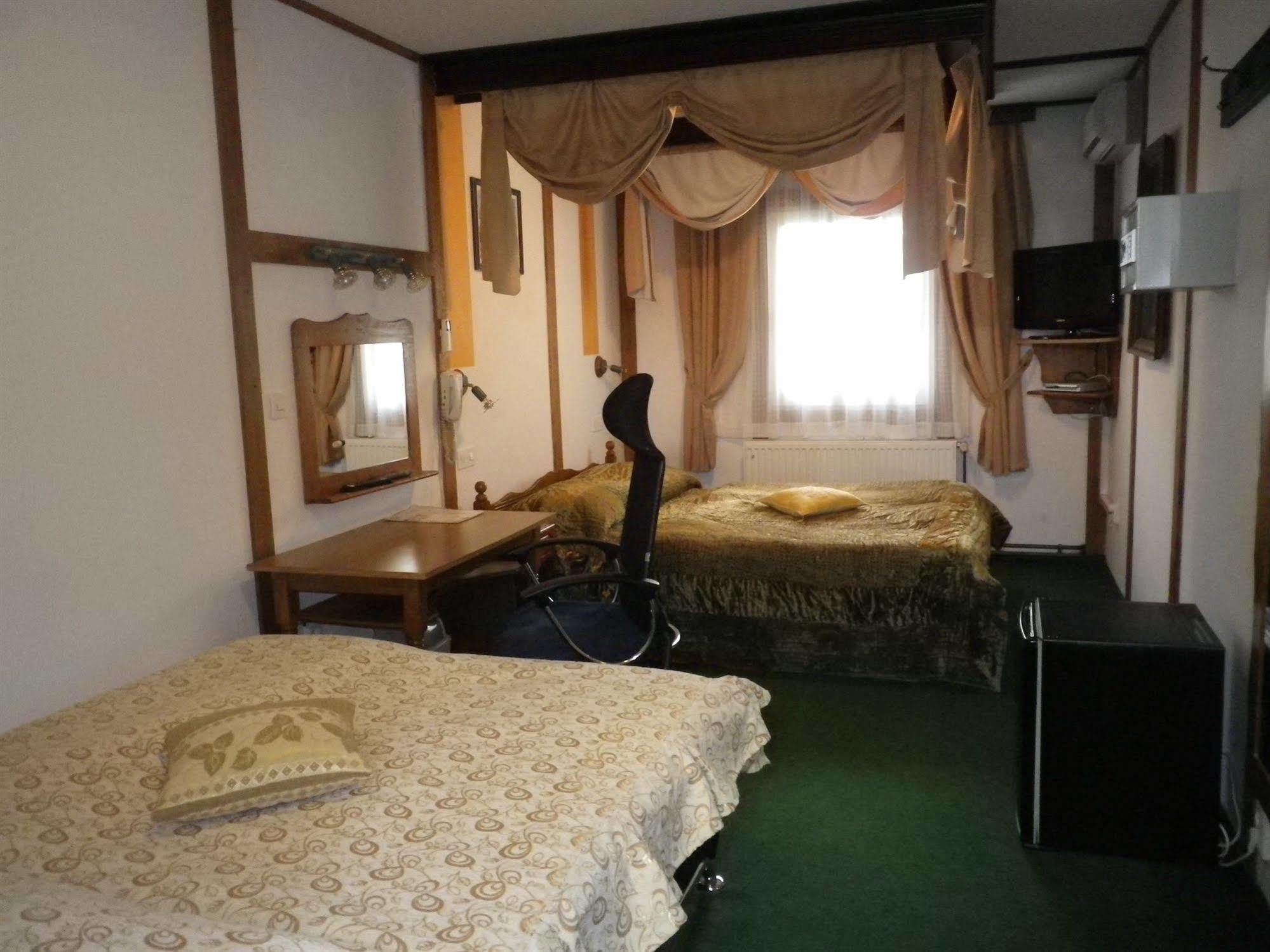 Hotel Garten Slavonski Brod Extérieur photo