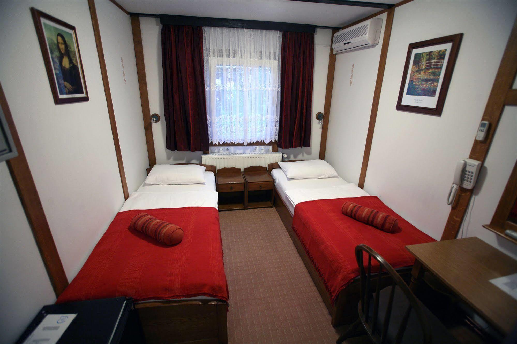 Hotel Garten Slavonski Brod Extérieur photo